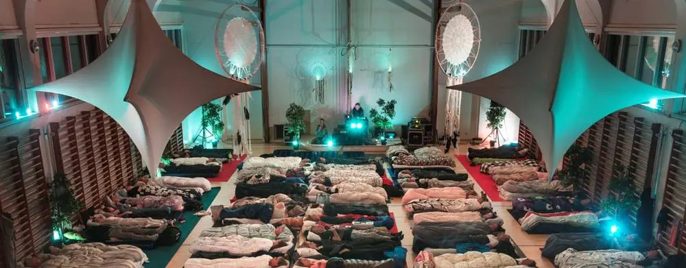 Til koncert med sovepose: Sukkerhallen inviterer til 12 timer lang sovekoncert