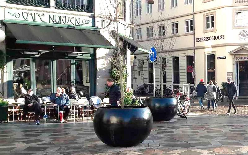 Terrorsikring i København forskønnes for 5,2 millioner: Potter med træer skal erstatte betonklodser