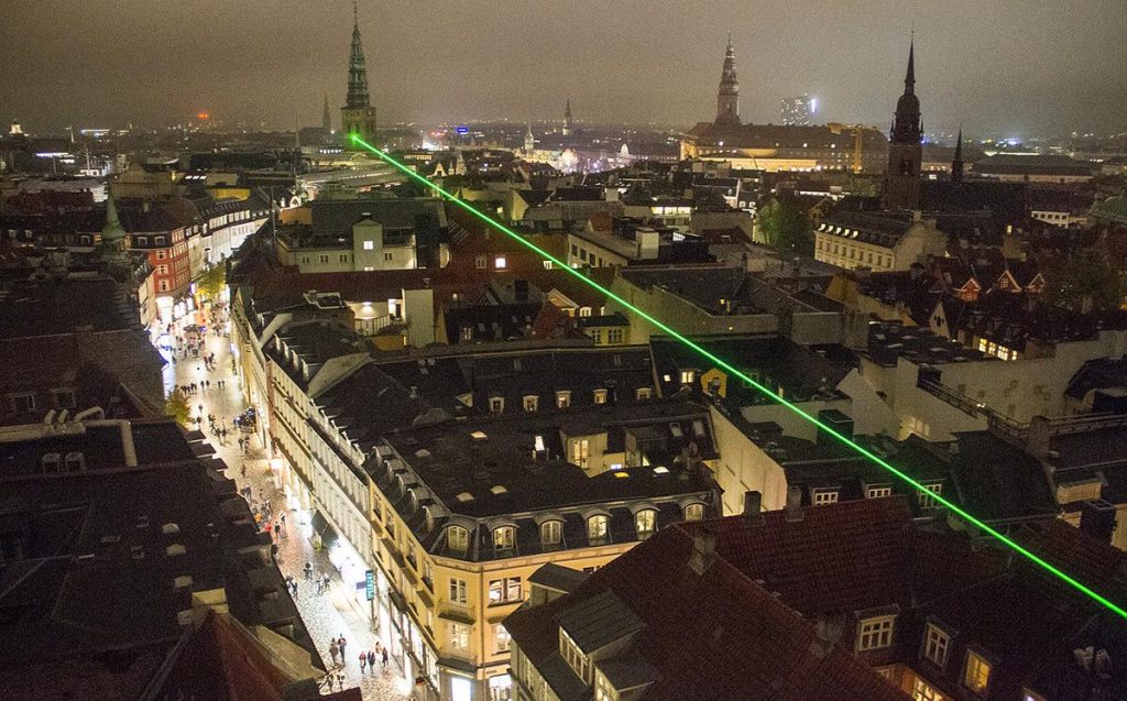Ny lysfestival byder på kæmpe ballonskov og kilometerlang laserstråle tværs over København