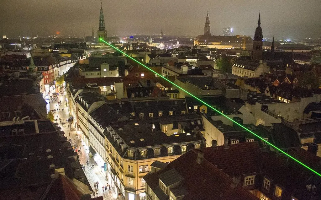Ny lysfestival byder på kæmpe ballonskov og kilometerlang laserstråle tværs over København