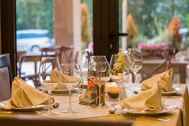 Sådan bliver firmajulefrokosten i København en succes