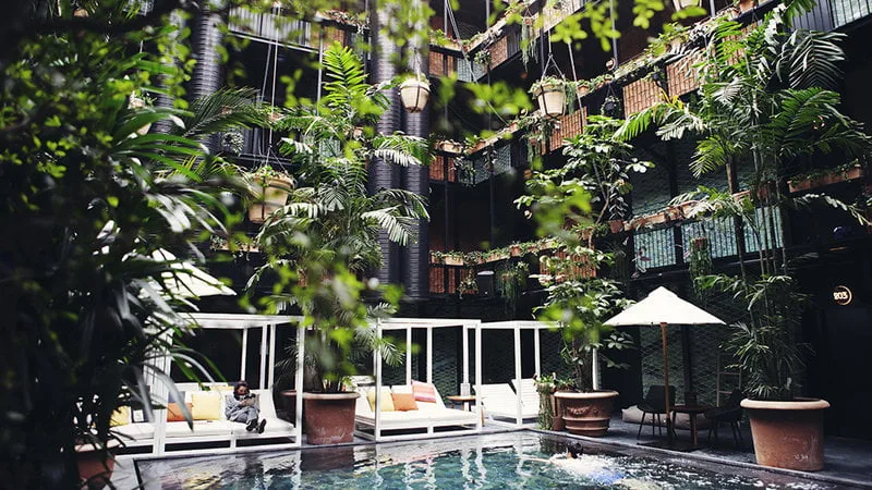 Tag til Bali i Gyldenløvesgade: Nyt hotel inviterer til fredagsbar og en dukkert i poolen