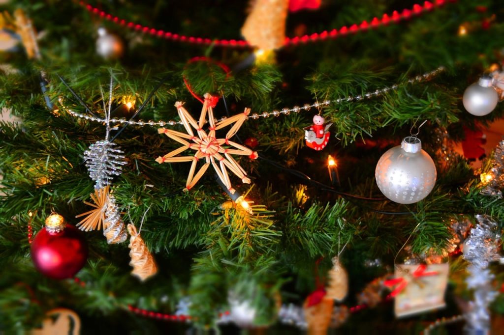 Skab en magisk jul med hæklet julepynt