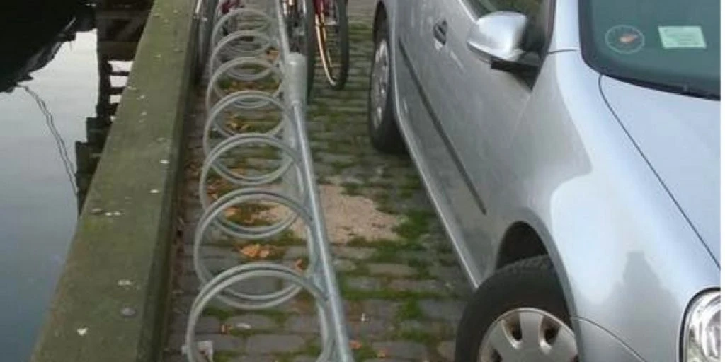 Tusindvis af københavnere griner lige nu af dette billede