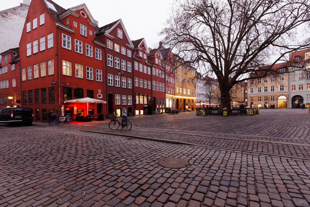 Slut med biler i Indre By: Kommunen vil af med trafikken i de små gader omkring Gråbrødretorv