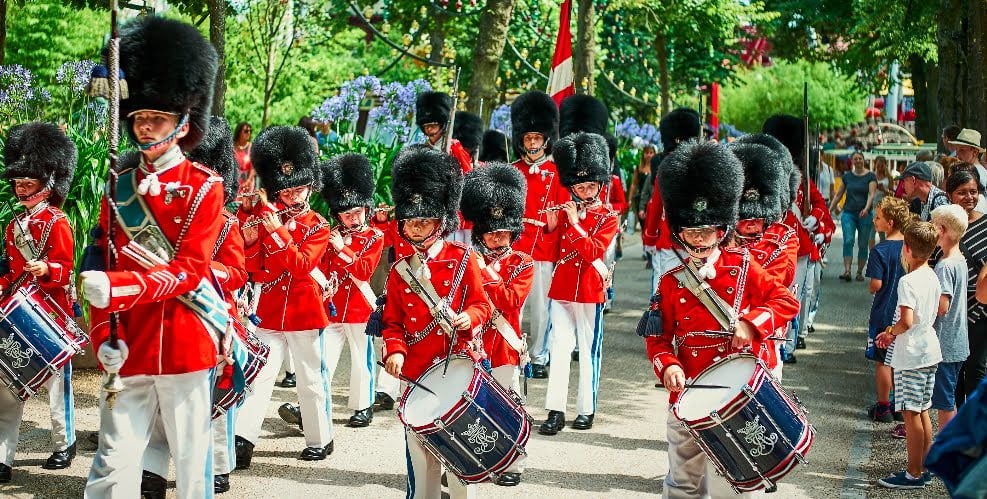 Tivoli fejrer 175 års fødselsdag med kæmpe parade i samarbejde med Disney