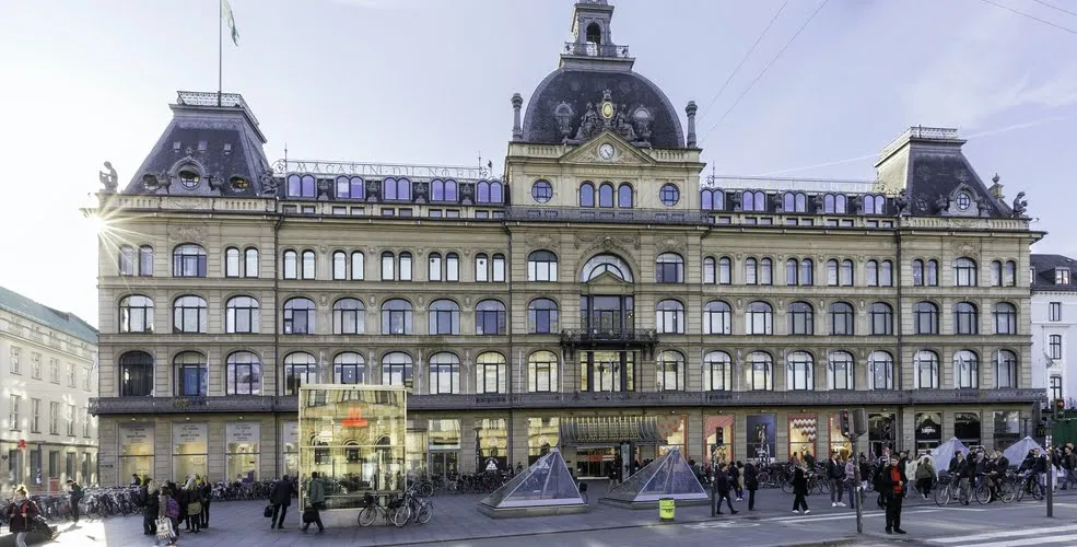 Tillykke til den gamle dame på Kongens Nytorv: Magasin du Nord fylder 150 år
