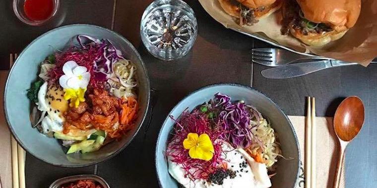 Hos Ssam i Colbjørnsensgade får du syndig, fedtet og frisk koreansk streetfood – og byens stærkeste kimchi